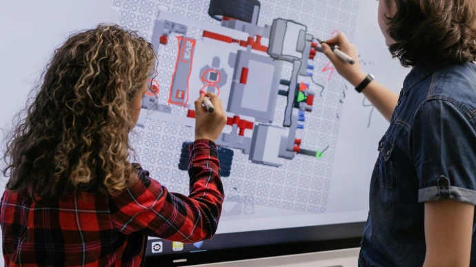 ინგლისური ენის გაკვეთილი თელავის ენების აკადემიაში